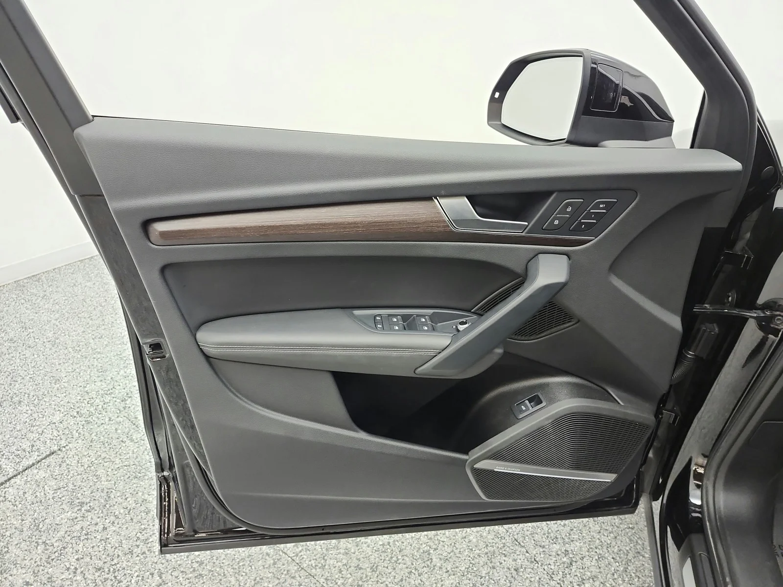 Used 2023 Brilliant Black Audi Premium Plus image 14