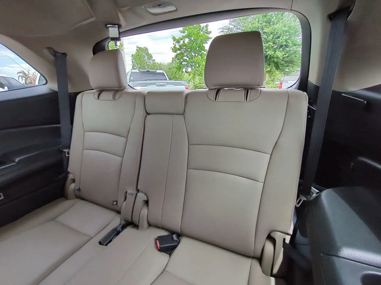 Used 2017  Honda EX-L image 13