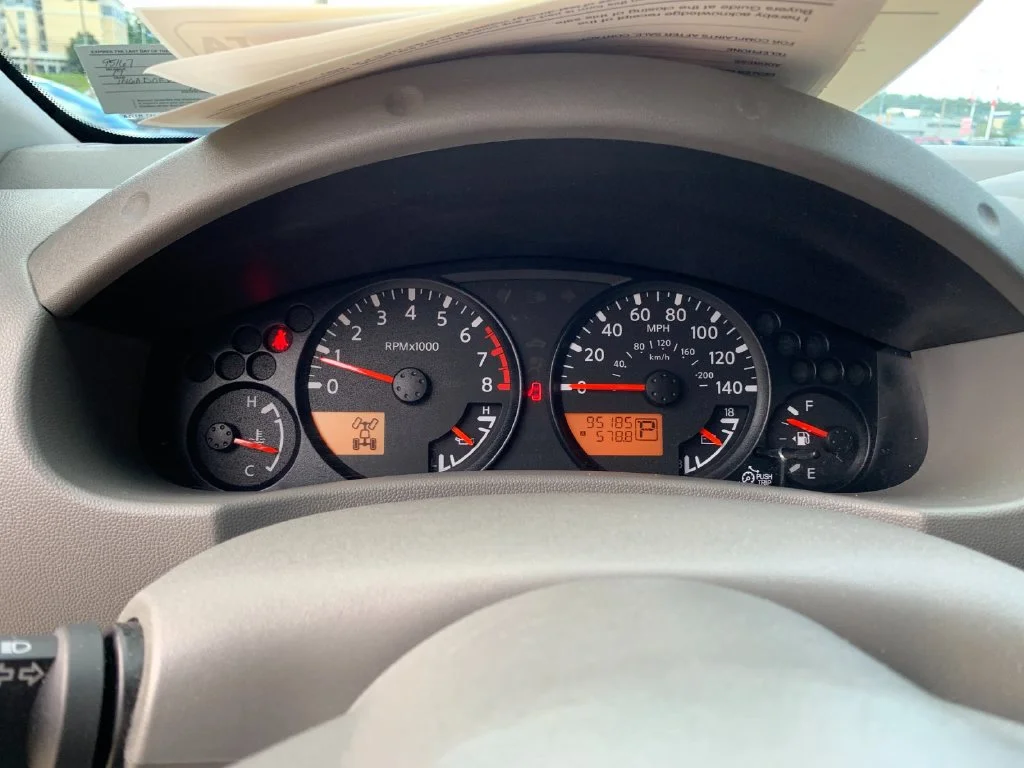 Used 2019 Blue Nissan SV image 28