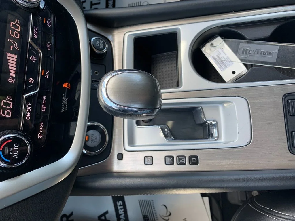 Used 2018 Gray Nissan SL image 23