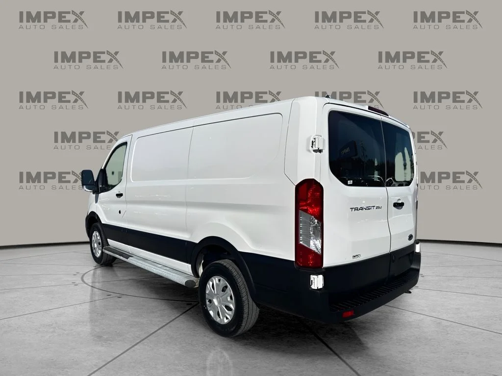Used 2025 White Ford Base image 3