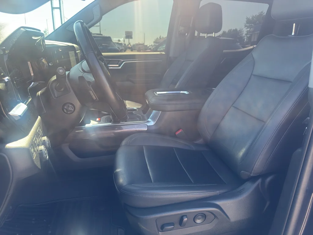 Used 2022 Dark Ash Metallic Chevrolet LTZ image 13
