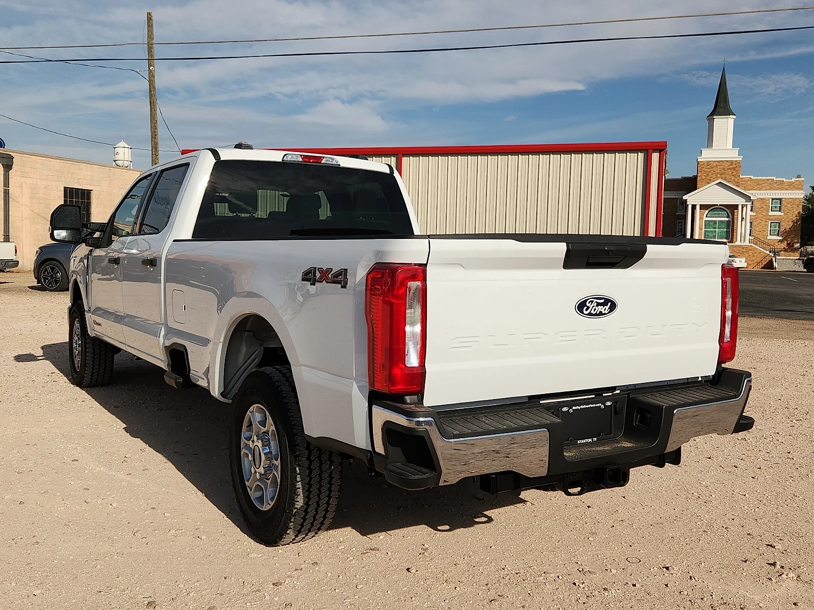New 2027 Oxford White Ford XLT image 5