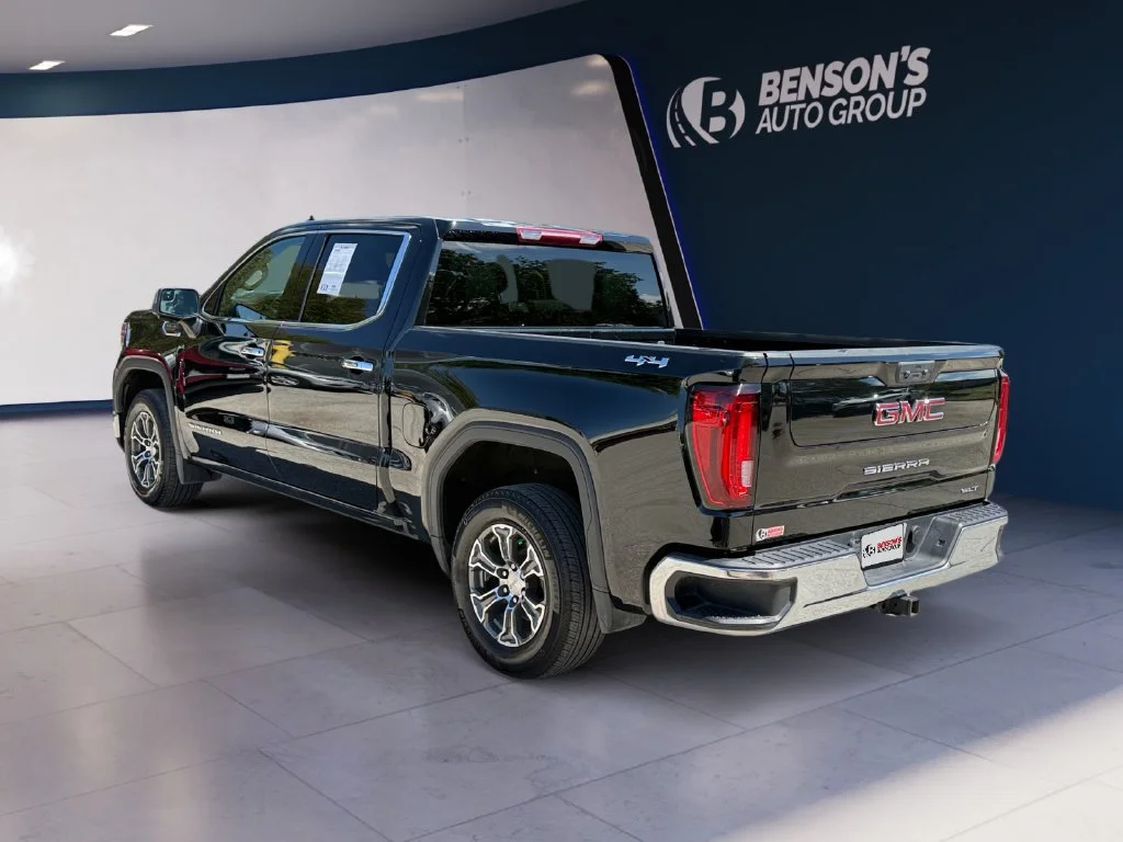 Used 2025 Black GMC SLT image 3