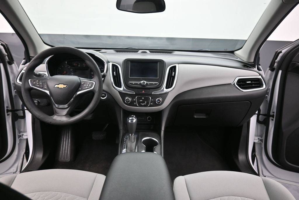Used 2021 White Chevrolet LS image 12