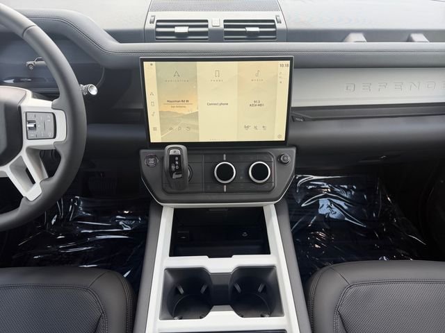New 2026 Santorini Black Land Rover X-Dynamic SE image 15