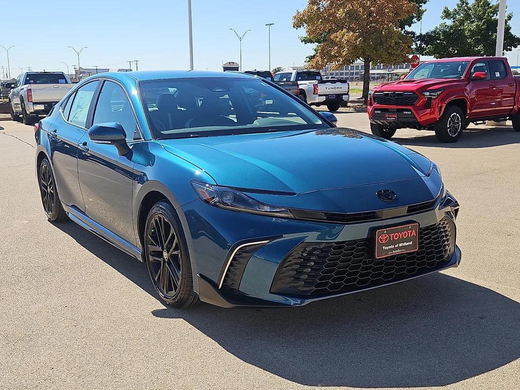 New 2026 Ocean Gem Toyota SE image 4
