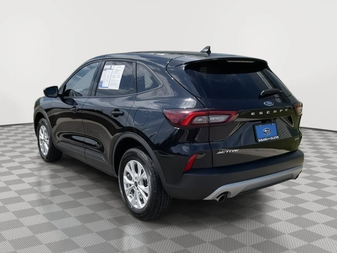 Used 2025 Agate Black Ford Active image 10