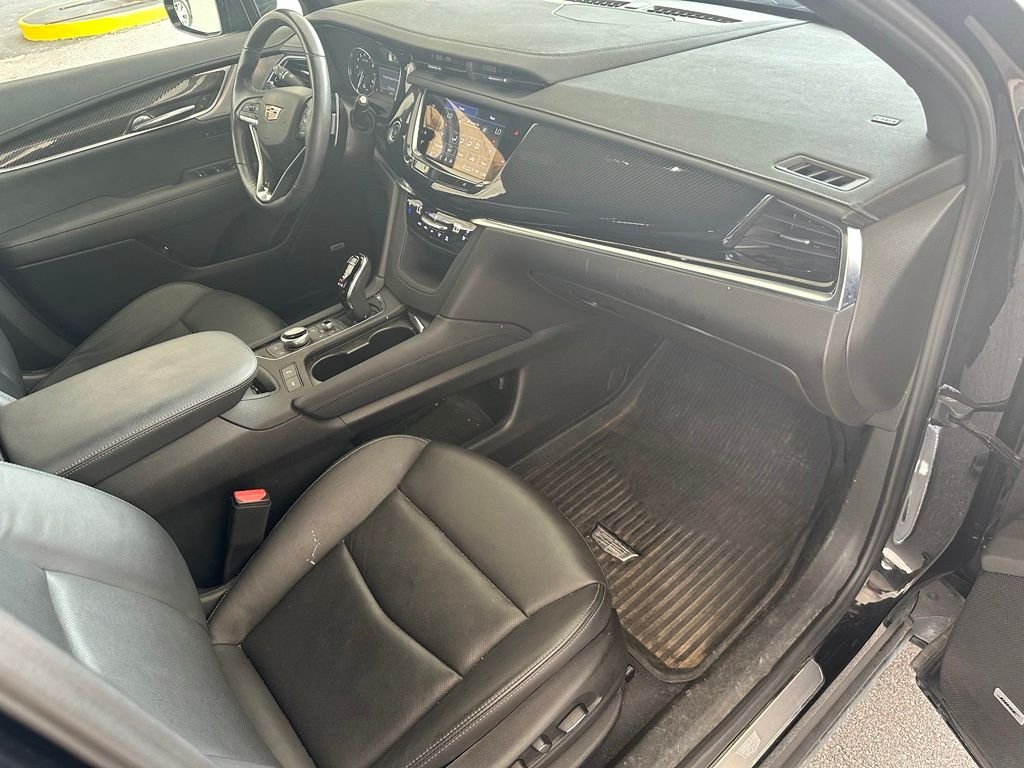 Used 2024 Black Cadillac Sport image 40