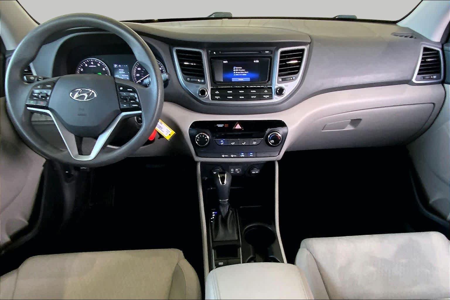 Used 2017 Coliseum Grey Hyundai SE image 15