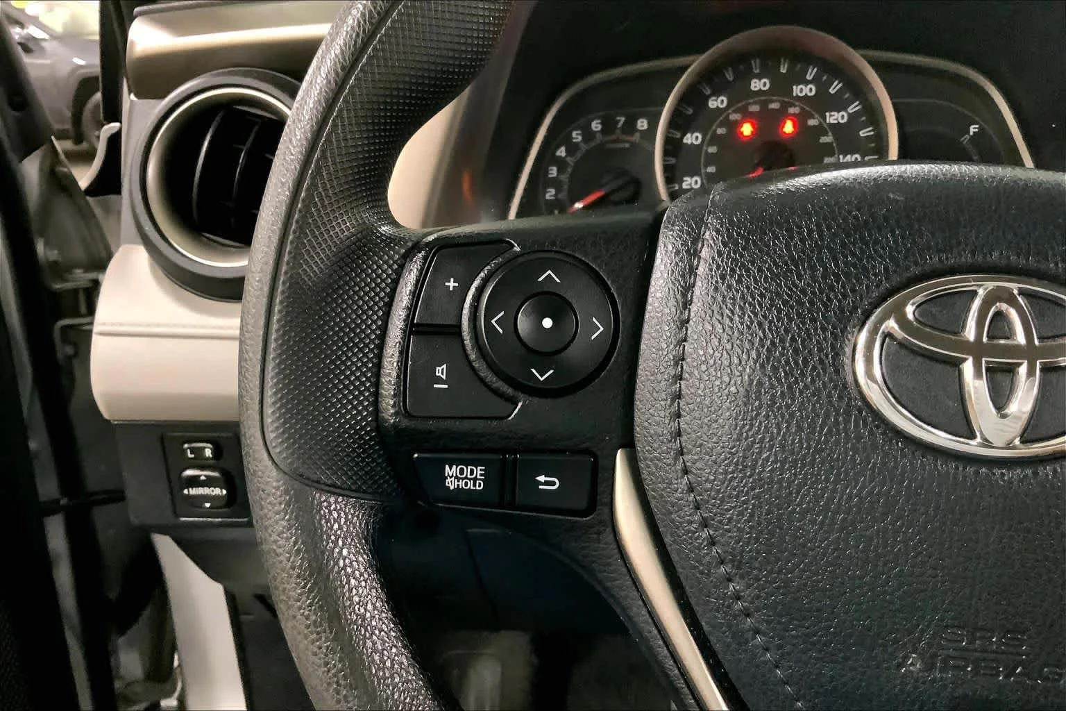 Used 2013 Classic Silver Metallic Toyota LE image 24