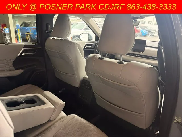 Used 2025  Mitsubishi SEL image 8