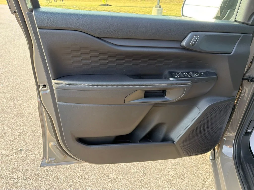 New 2026 Marsh Gray Ford XLT image 17