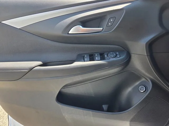 New 2026 Summit White Buick Preferred image 20
