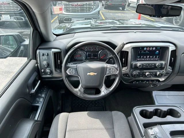 Used 2016 Black Chevrolet LT image 22