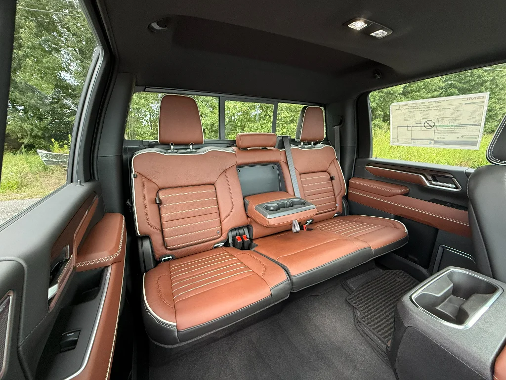 2026 GMC Sierra 2500HD Denali Ultimate - Photo 30