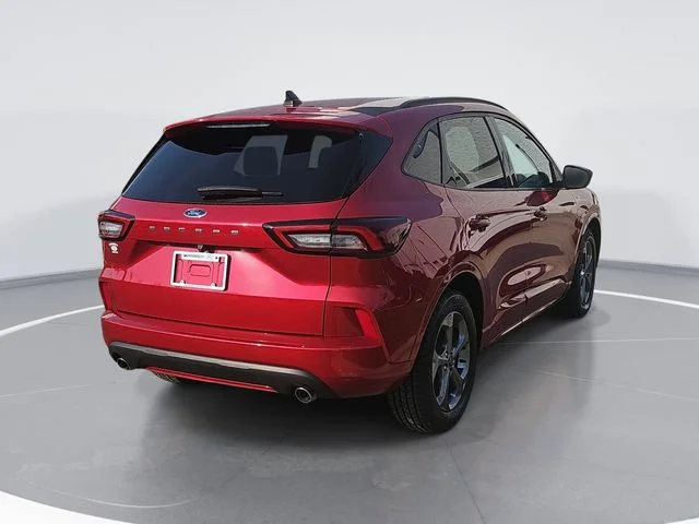 Used 2024 Red Ford ST-Line image 3