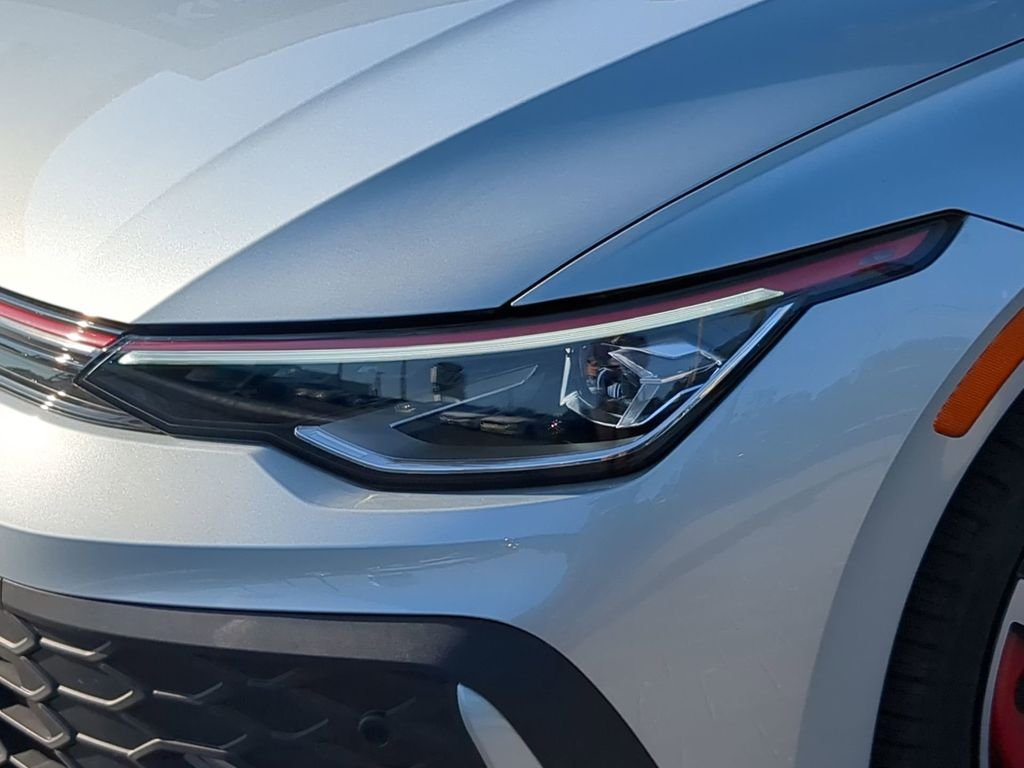 2026 Volkswagen Golf GTI SE - Photo 7