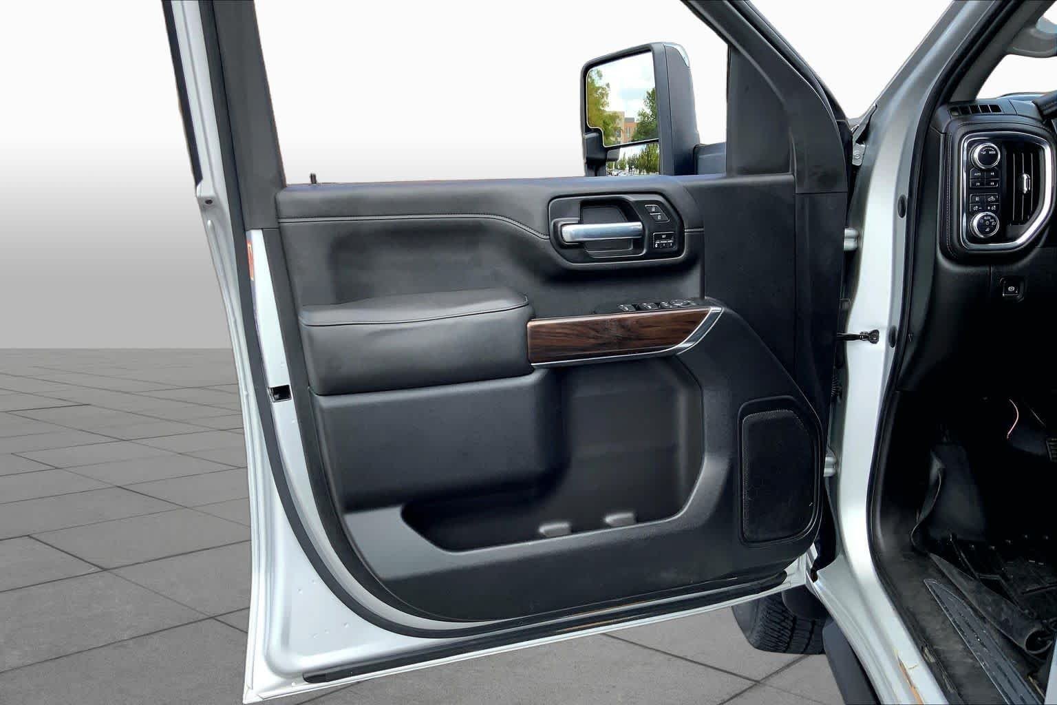 Used 2021 Quicksilver Metallic GMC SLT image 21