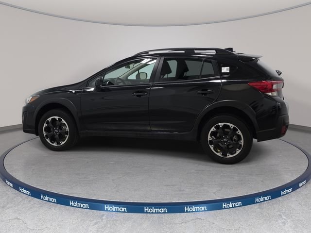 Used 2022 Crystal Black Silica Subaru Premium image 9