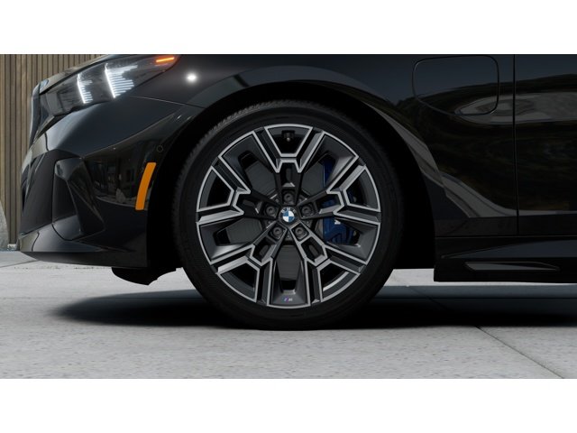 New 2027 Black Sapphire Metallic BMW 550e image 7
