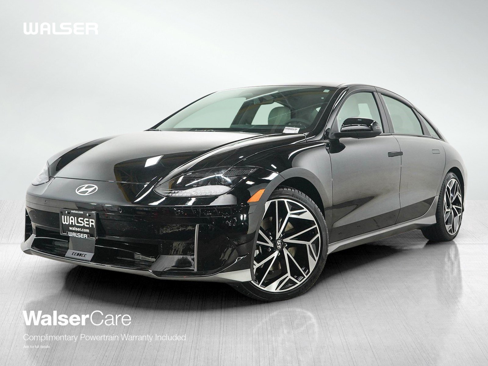 Used 2023 Onyx Black Hyundai SEL AWD image 1