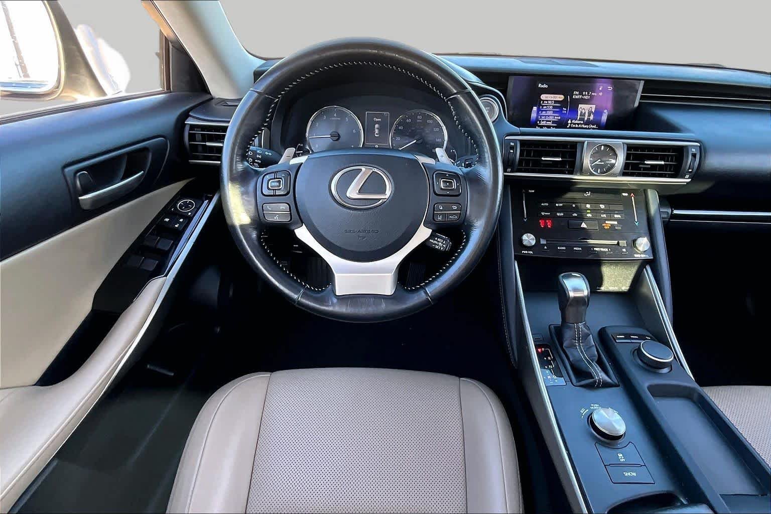 Used 2017 Eminent White Pearl Lexus  image 6