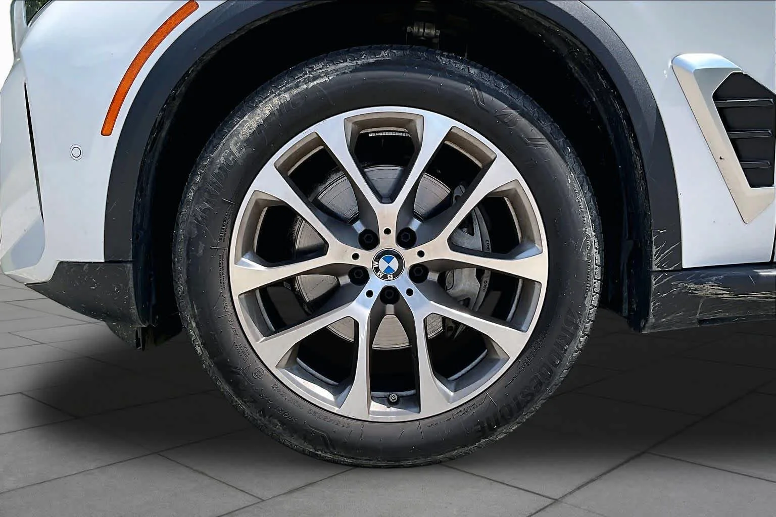 Certified Used 2026 Alpine White BMW xDrive40i image 11