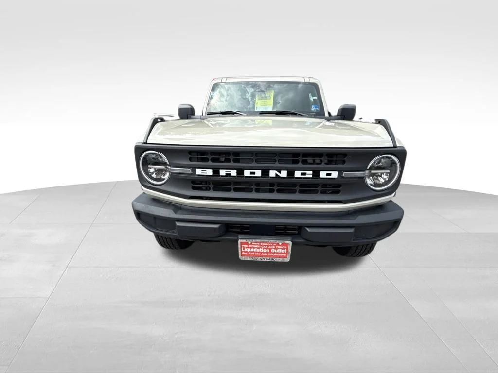 Used 2026 Beige Ford Big Bend image 9