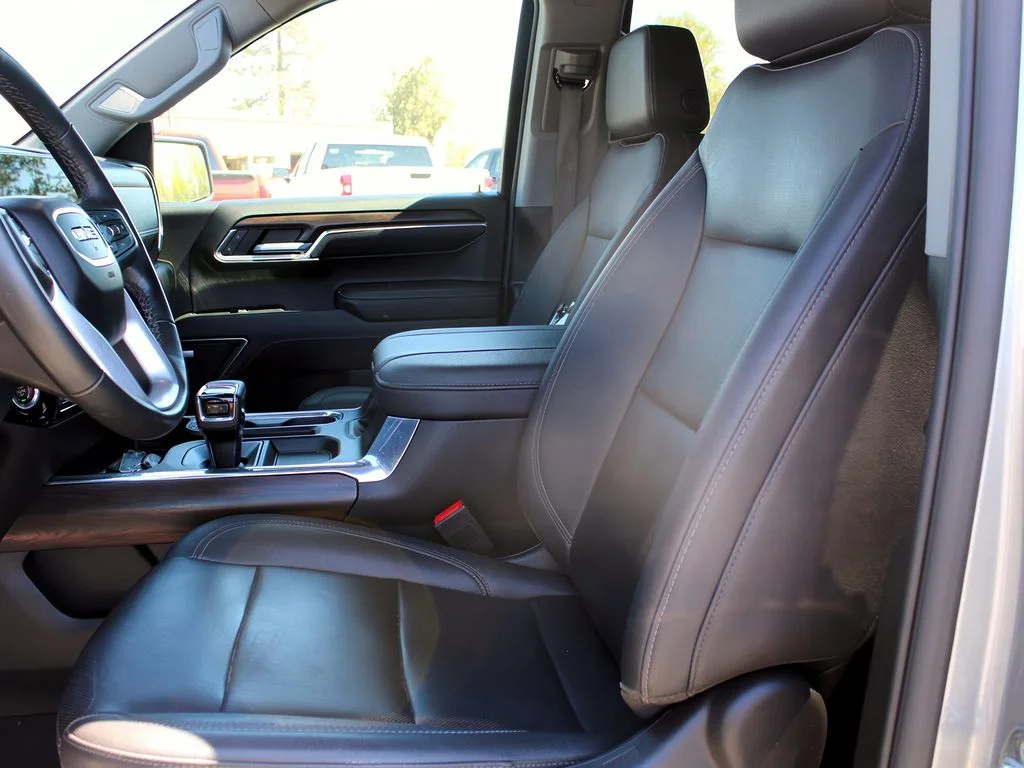 Used 2024 Sterling Metallic GMC SLT image 12