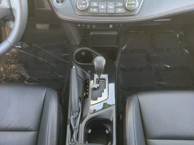 Used 2016 Silver Toyota SE image 21