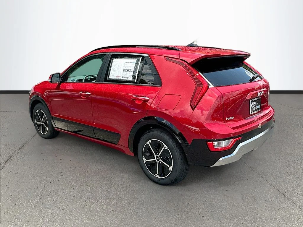 New 2026 Runway Red Kia SX image 5