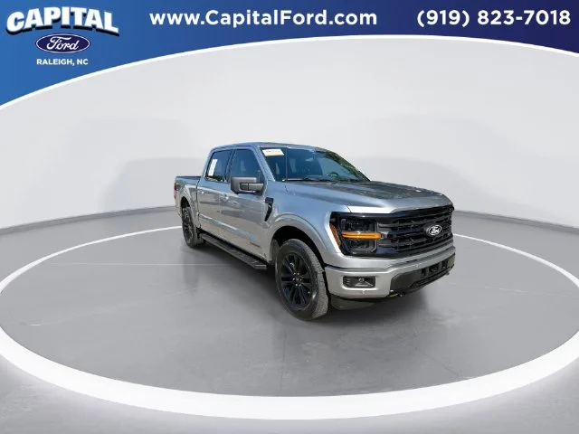 Used 2024 Silver Ford XLT image 2