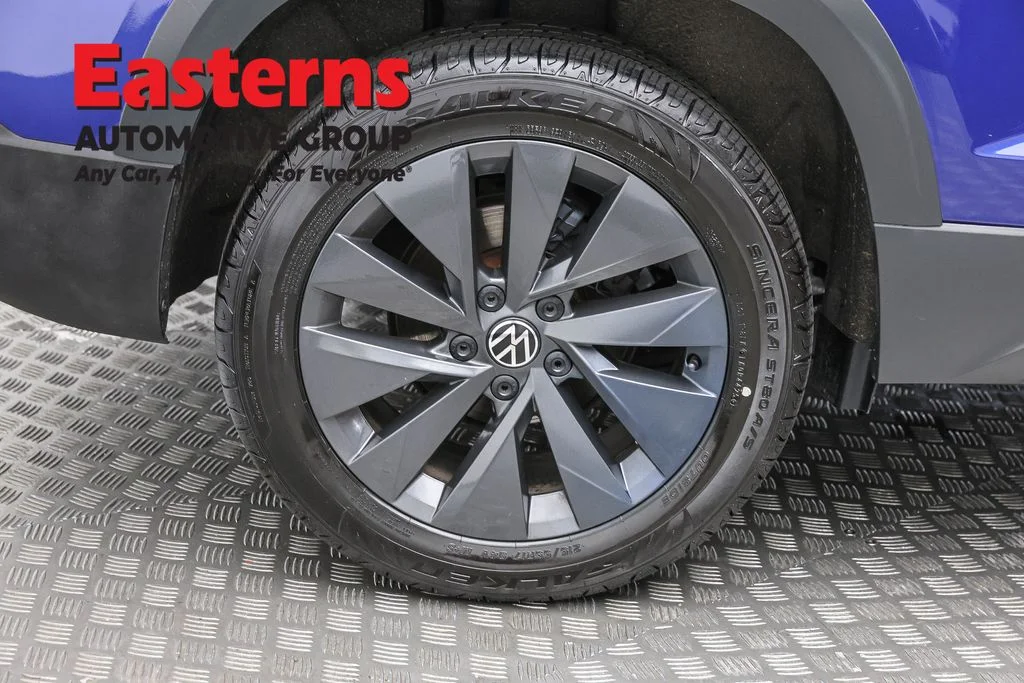 Used 2024 Gray Volkswagen 1.5T S image 28