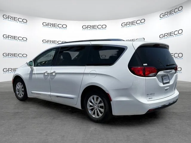 Used 2018 White Chrysler Touring L Plus image 5