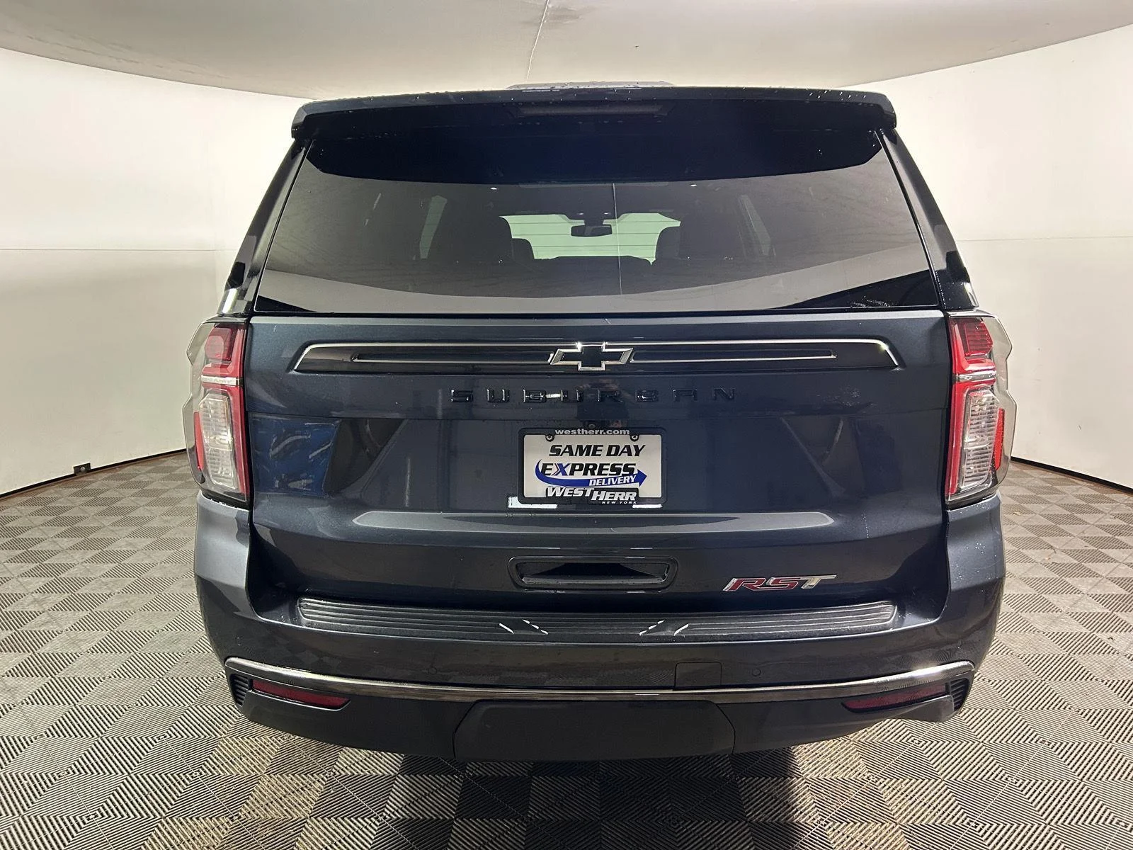 Used 2021 Shadow Gray Metallic Chevrolet RST image 7