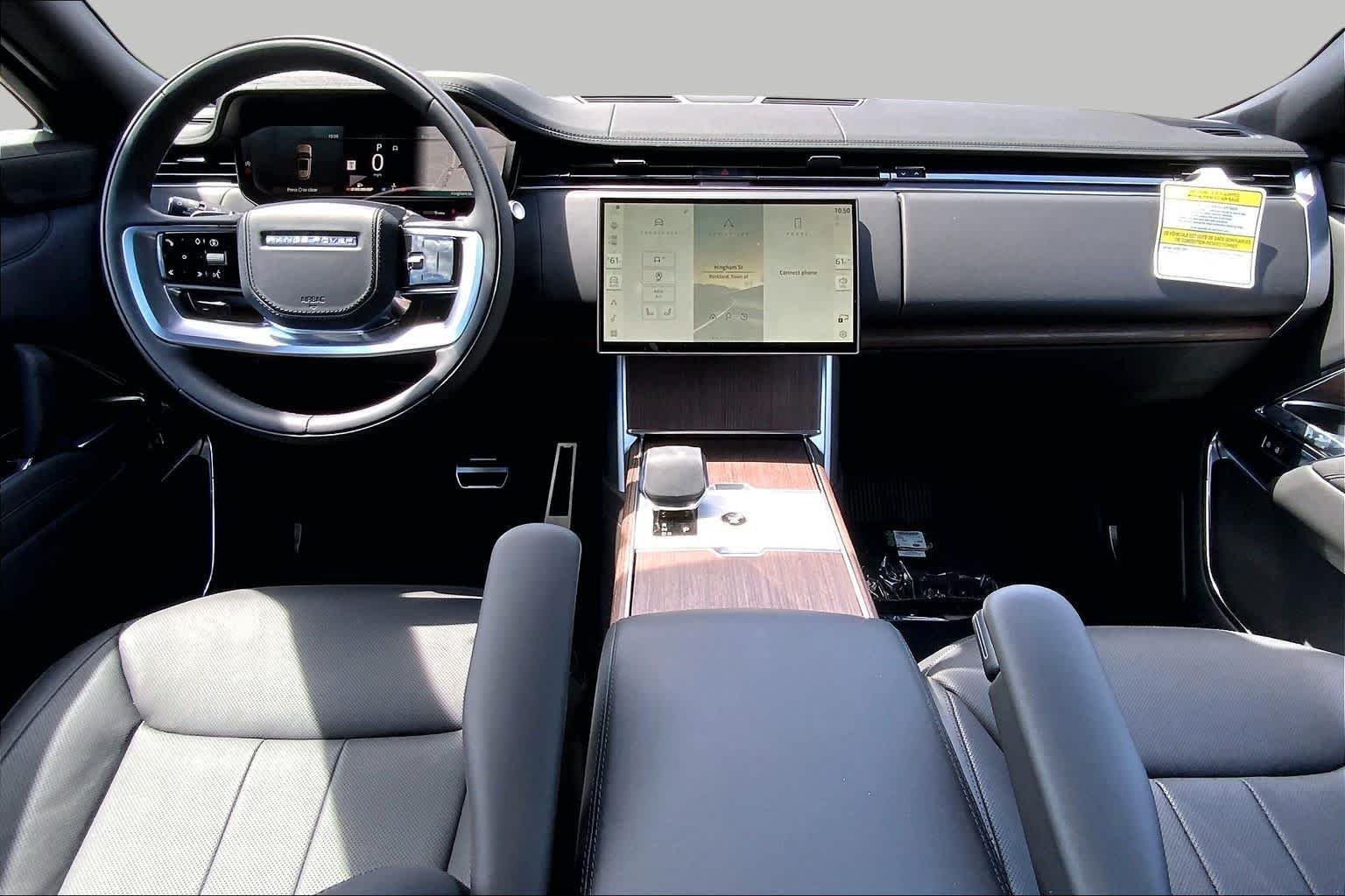 New 2026 Carpathian Grey LAND ROVER SE image 6