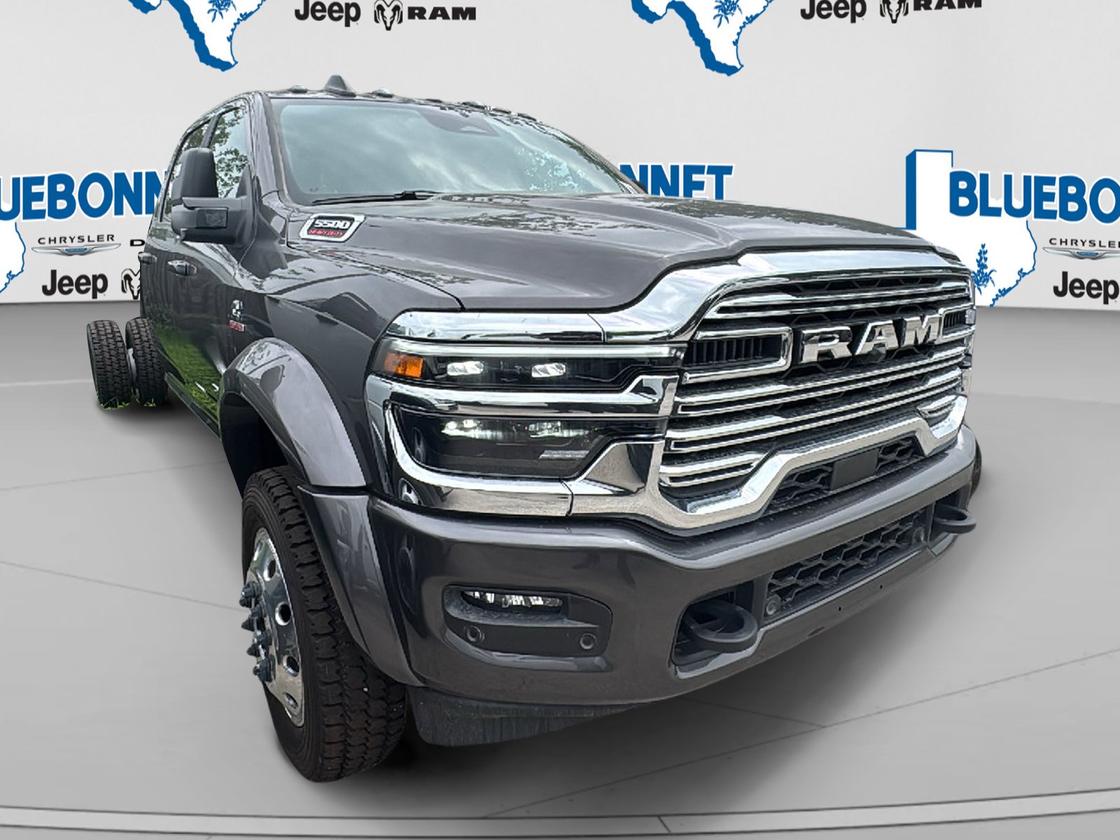 New 2026 Granite Crystal Metallic Clear-Coat Exterior Paint RAM Big Horn image 3