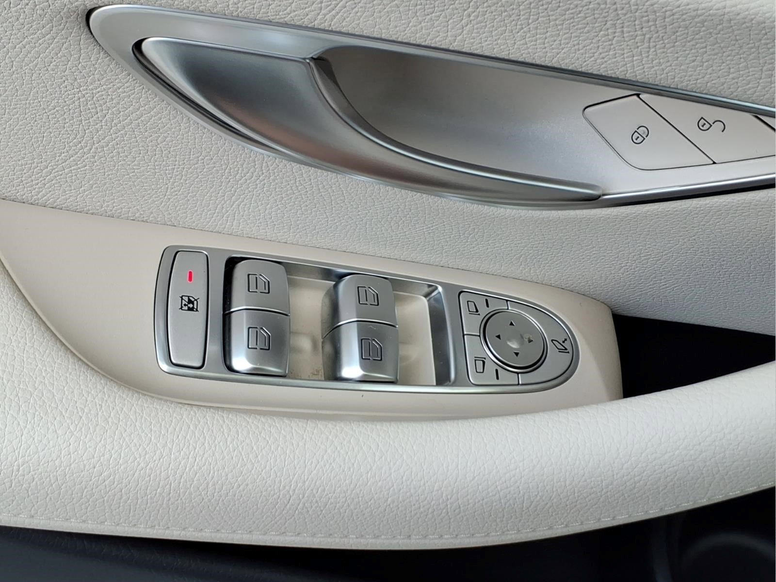 Certified Used 2023 MANUFAKTUR Diamond White Mercedes-Benz E 350 4MATIC® Sedan image 27