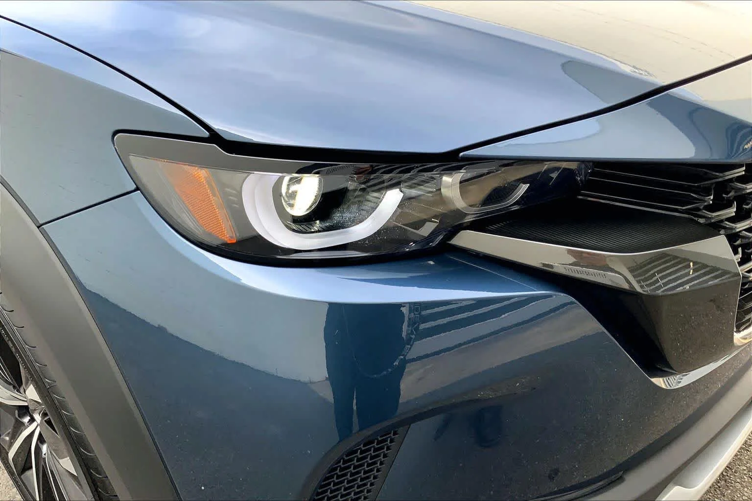 Used 2025 Ingot Blue Metallic Mazda 2.5 Turbo Premium Package image 27