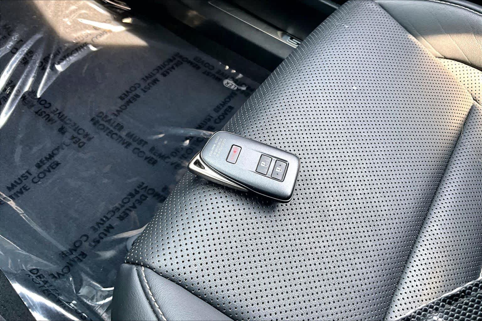 Used 2021 Atomic Silver Lexus F SPORT image 14