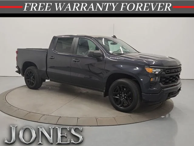 2023 Chevrolet Silverado 1500 Custom Crew Cab Short Box's photo