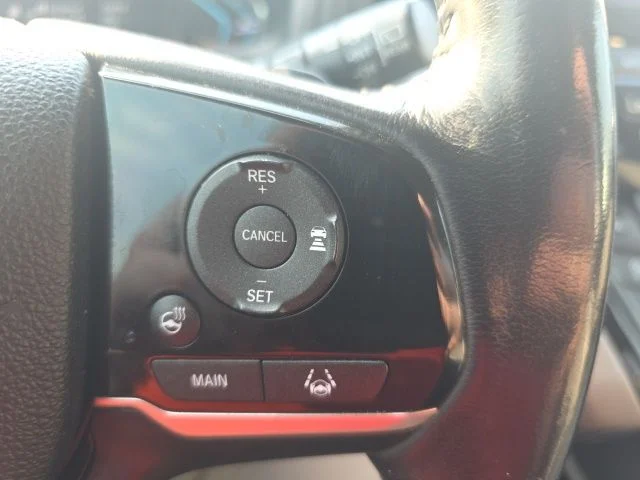 Used 2018 Gray Honda Elite image 18
