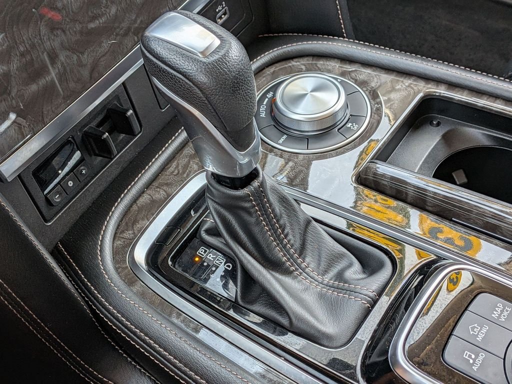 Used 2022 Black Nissan Platinum image 22