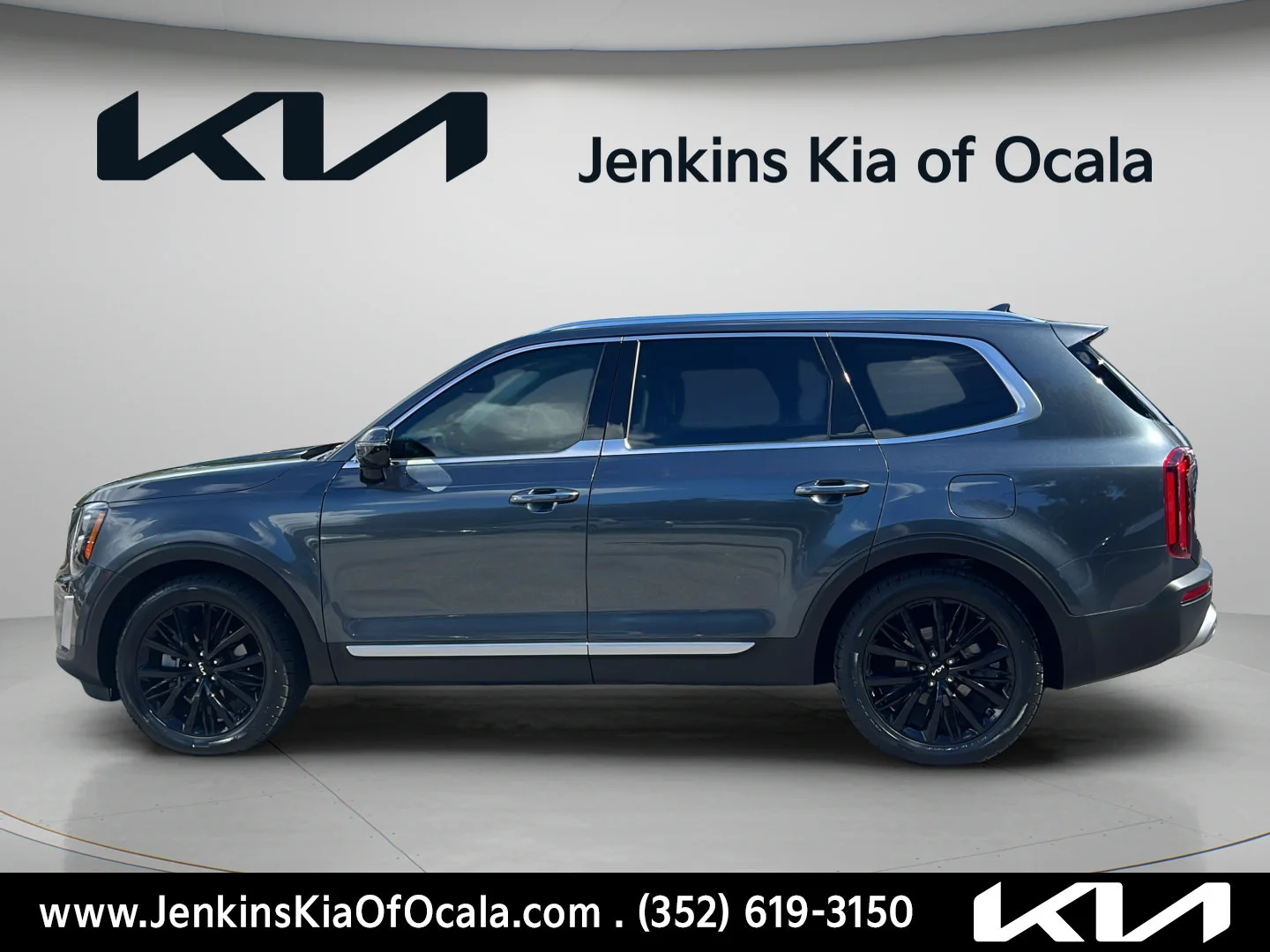Used 2022 Gravity Grey Kia SX image 6