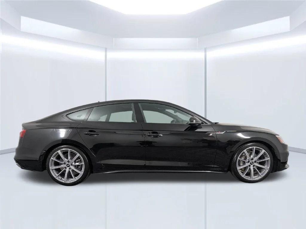 Used 2025 Black Audi 45 S line Premium image 33