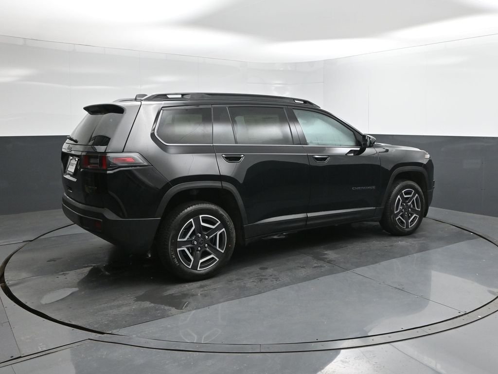 New 2026 Diamond Black Crystal Pearlcoat Jeep Limited image 15