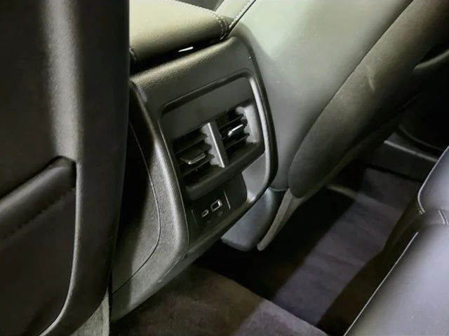 Used 2023 Silver Cadillac Premium Luxury image 25