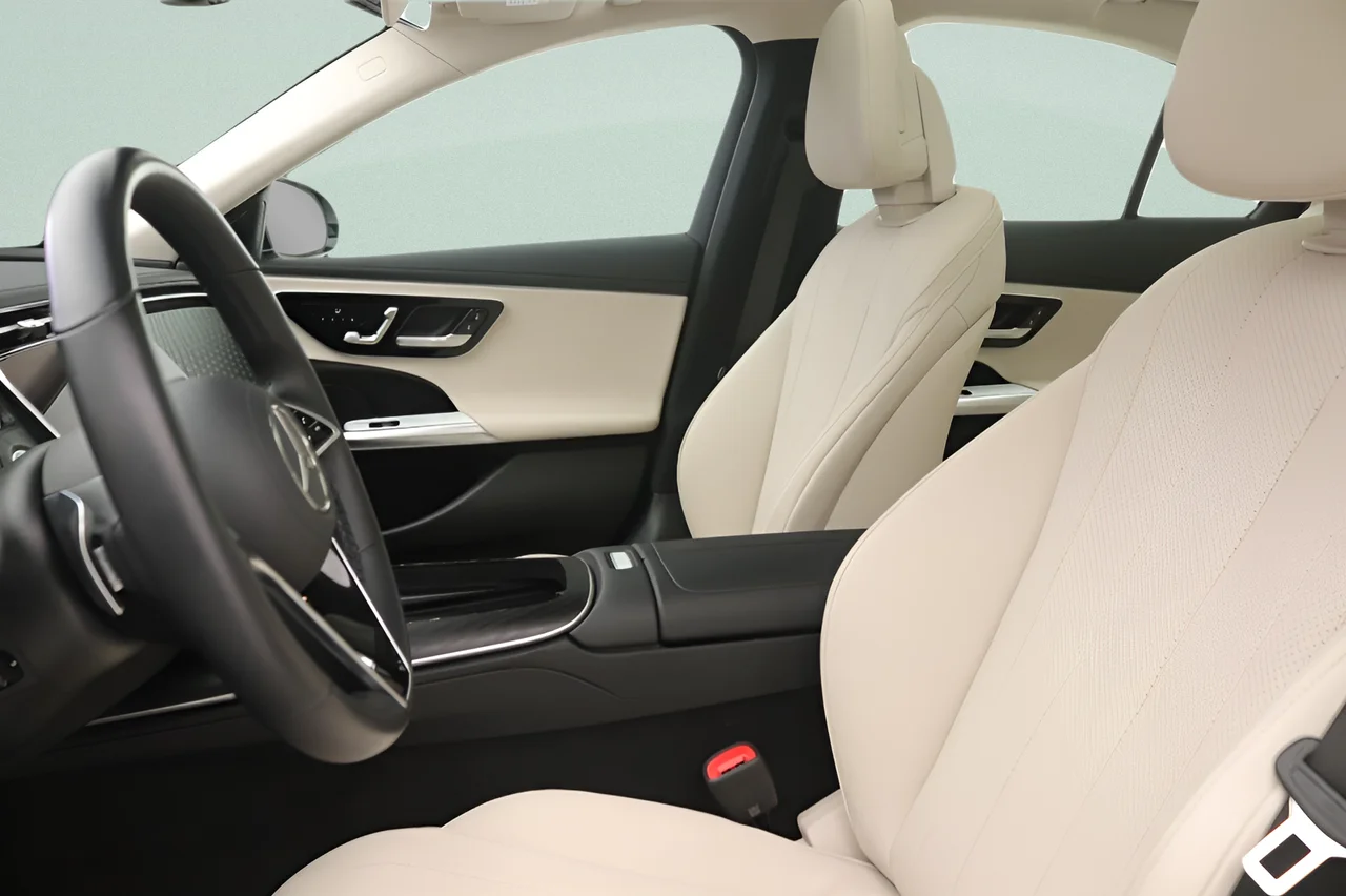 2024 Mercedes-Benz E-Class E350 - Photo 29