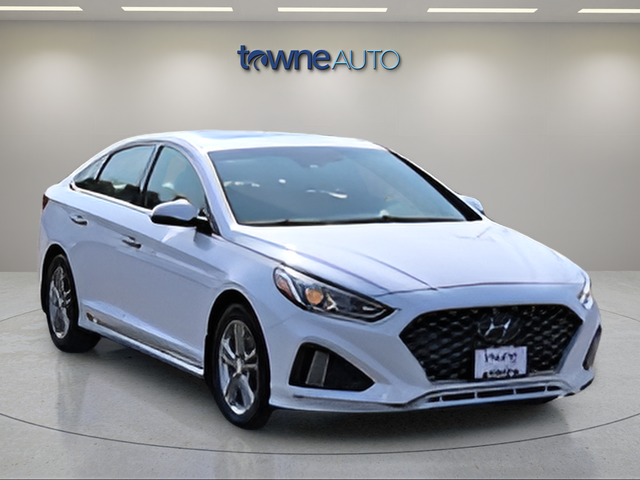 Used 2019 White Hyundai Sport image 7